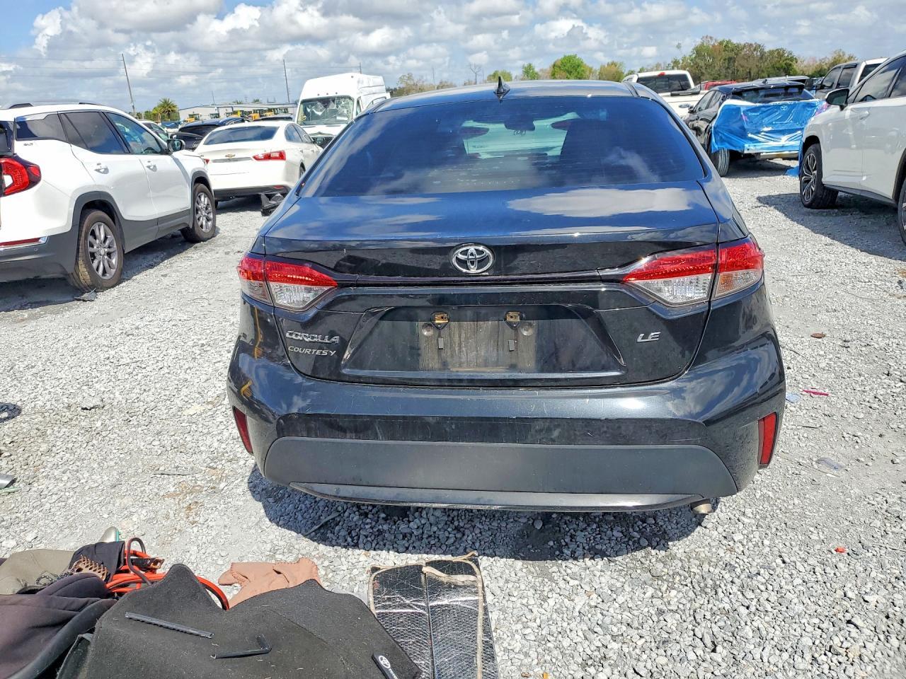 2021 TOYOTA COROLLA