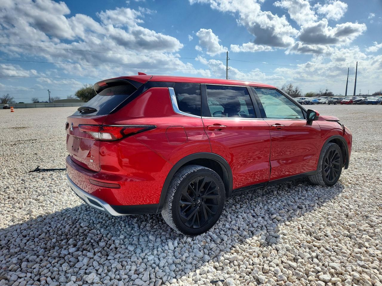 2023 MITSUBISHI outlander