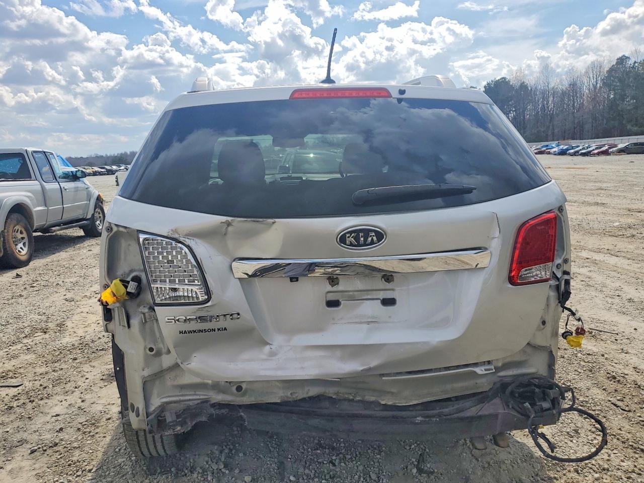 2011 KIA SORENTO