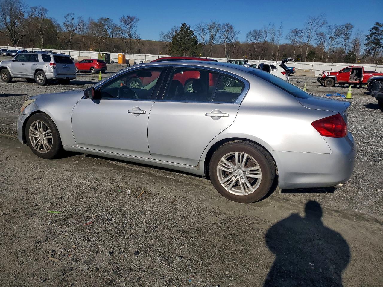 2012 INFINITI G37