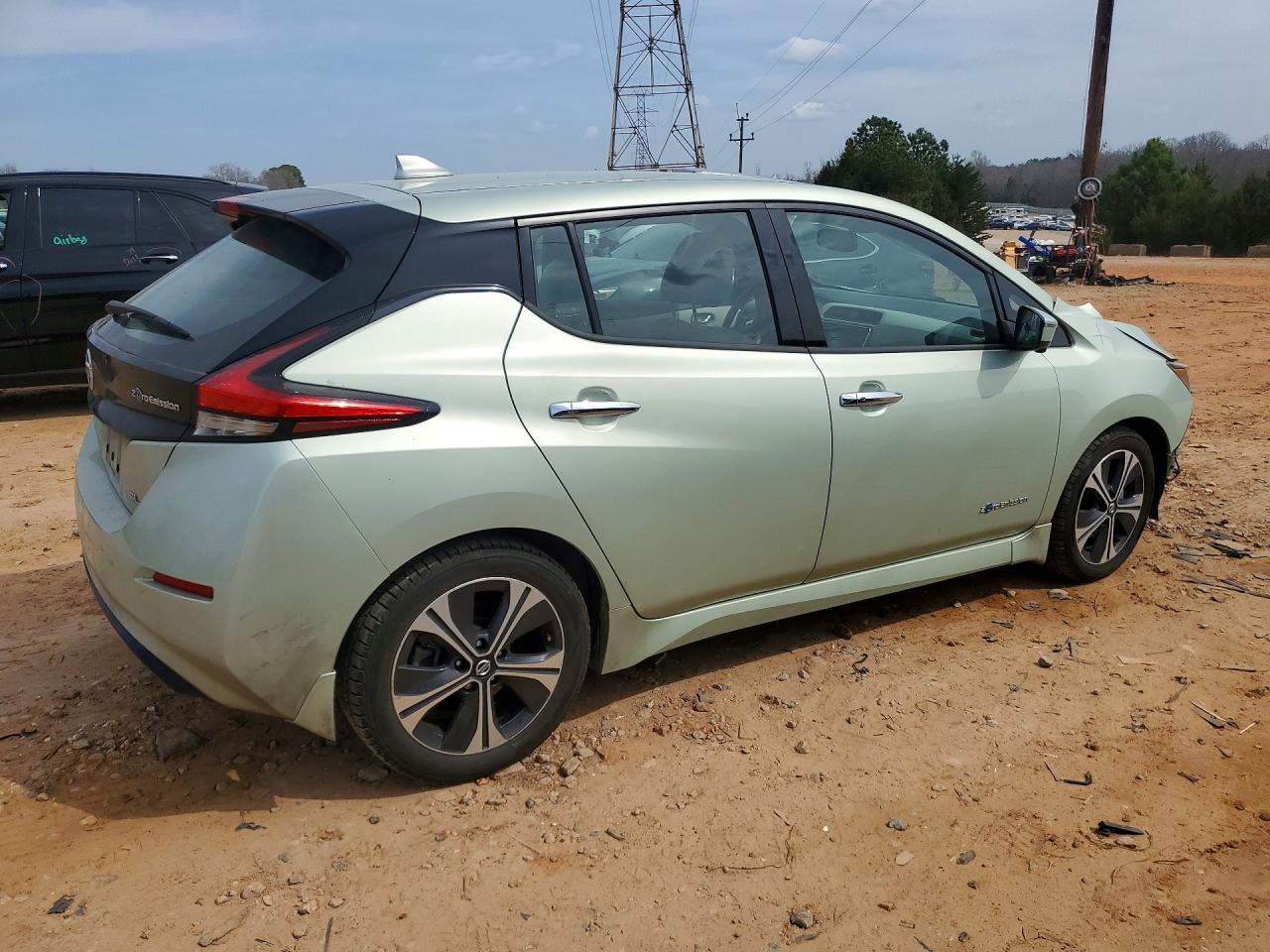 2019 NISSAN LEAF