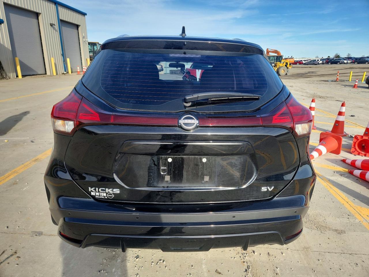 2024 NISSAN KICKS