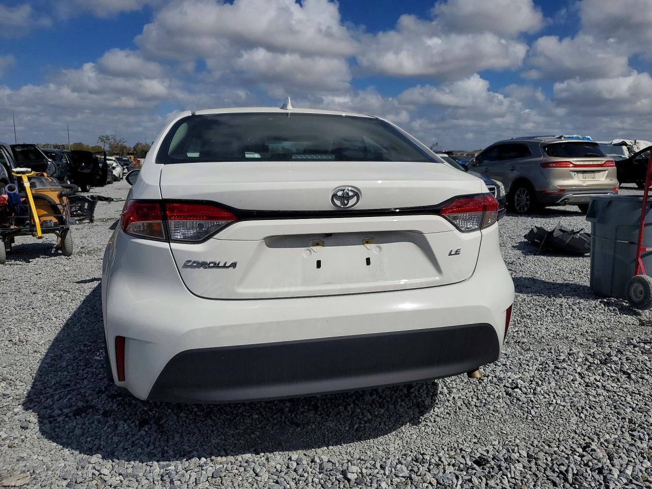 2025 TOYOTA COROLLA