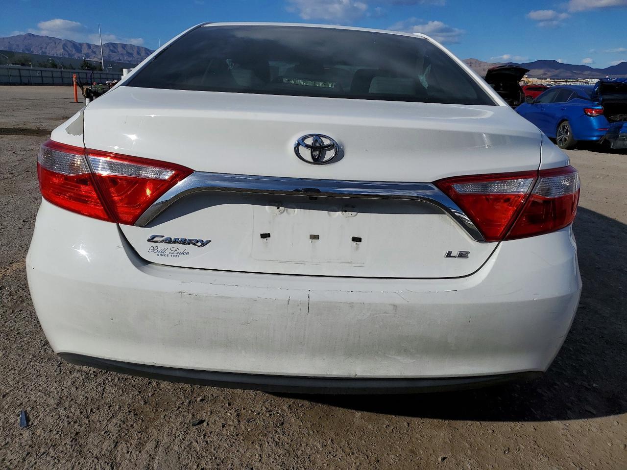 2015 TOYOTA CAMRY