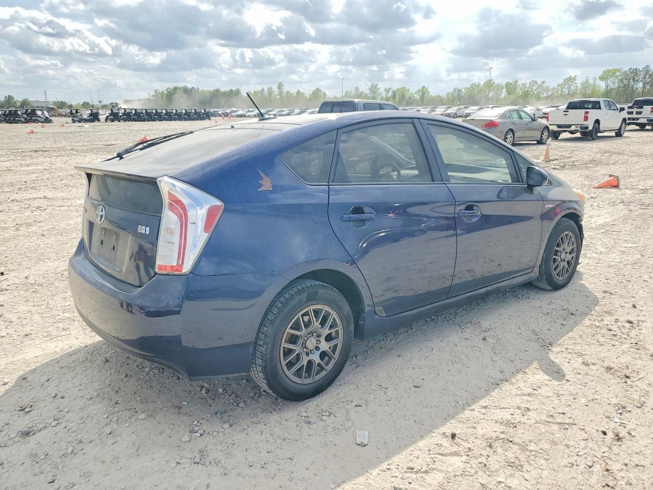 2014 TOYOTA PRIUS