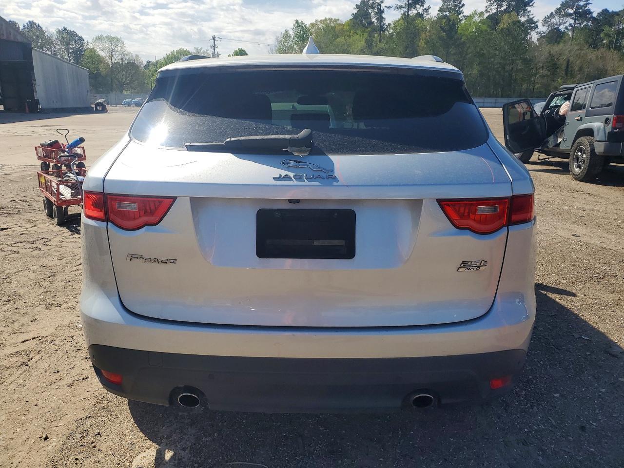 2018 JAGUAR F-Pace