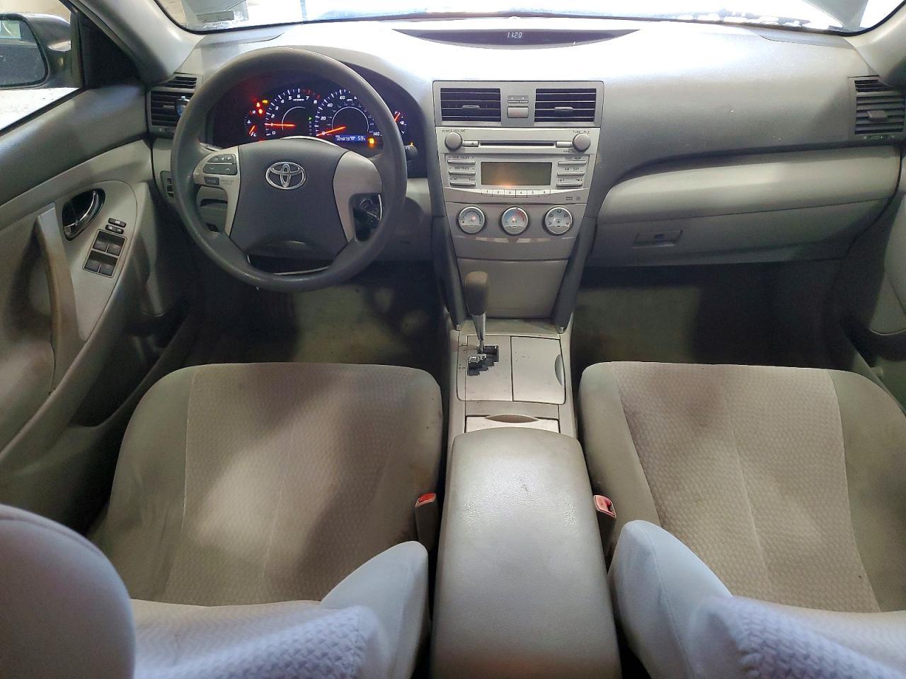2011 TOYOTA CAMRY