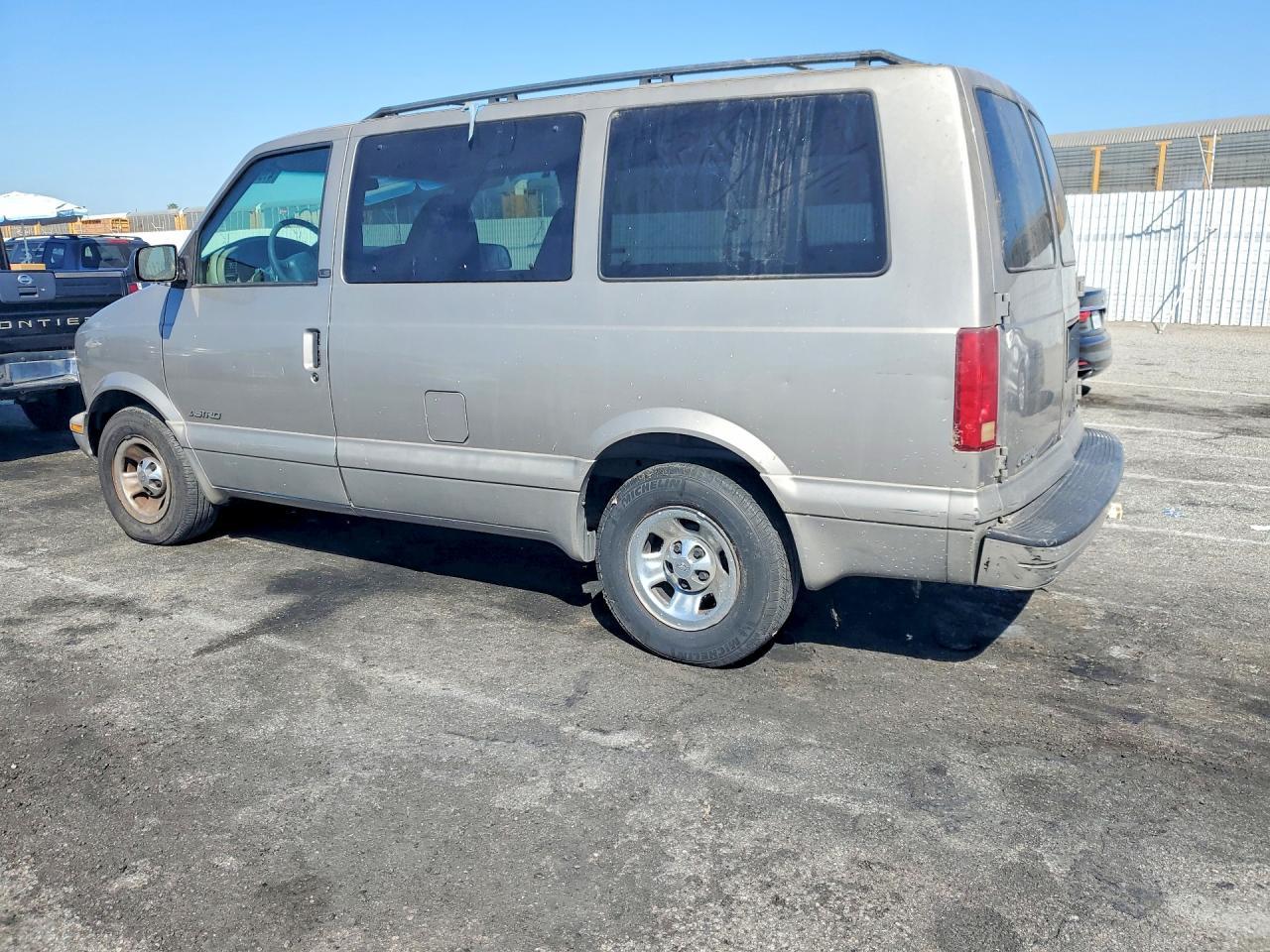2002 CHEVROLET Astro