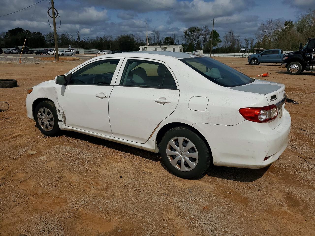 2013 TOYOTA COROLLA