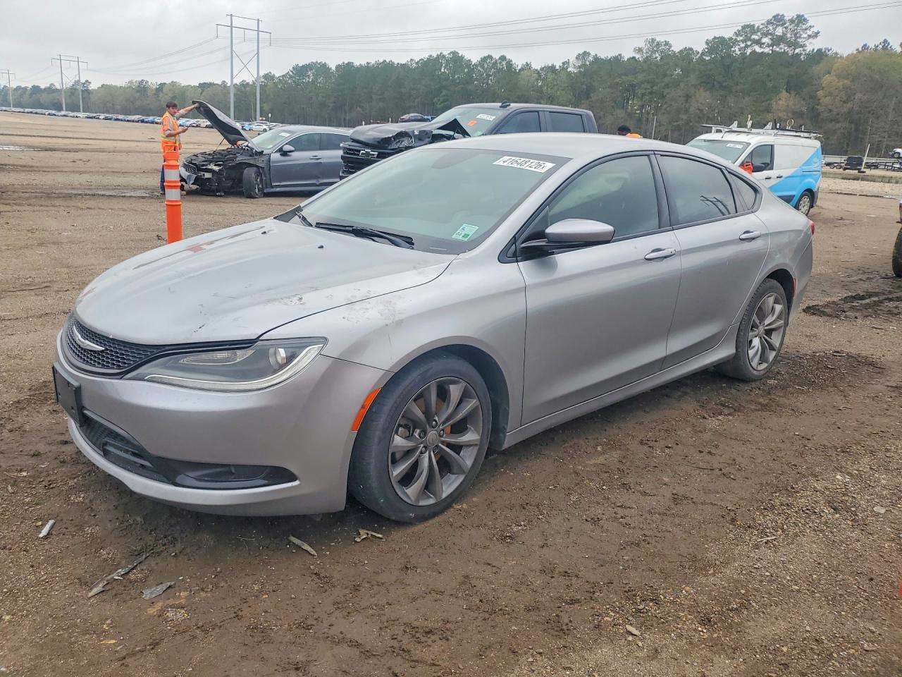 2015 CHRYSLER 200