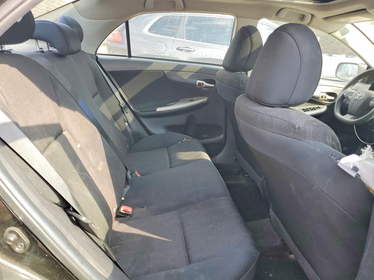 2011 TOYOTA COROLLA