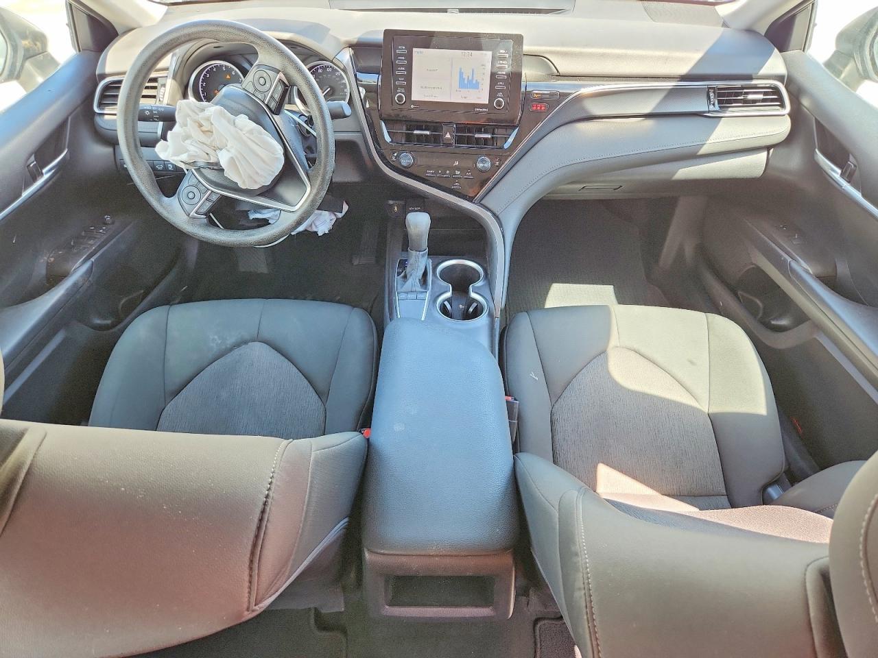 2022 TOYOTA CAMRY