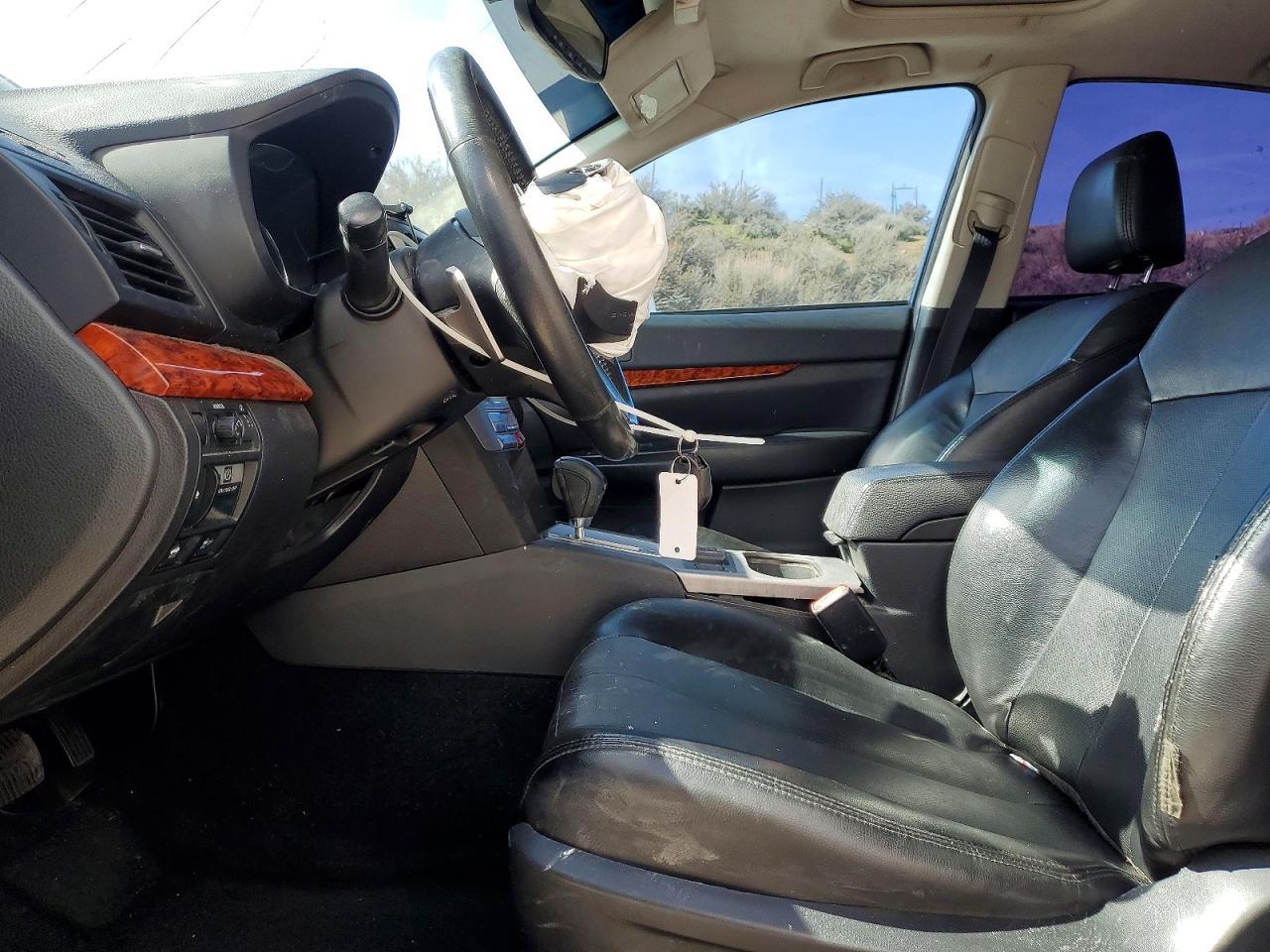 2011 SUBARU Legacy