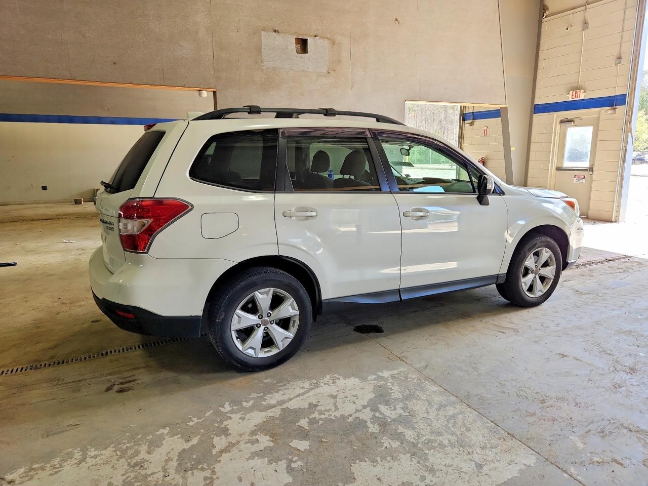 2016 SUBARU FORESTER