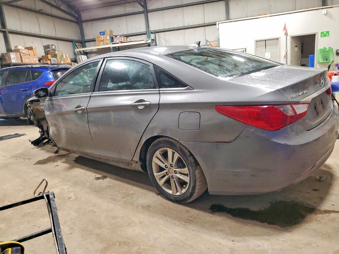 2011 HYUNDAI SONATA