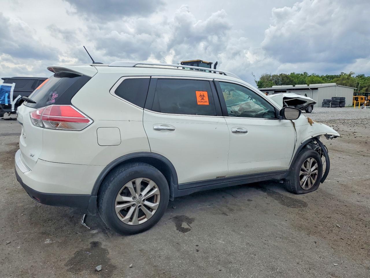2016 NISSAN ROGUE