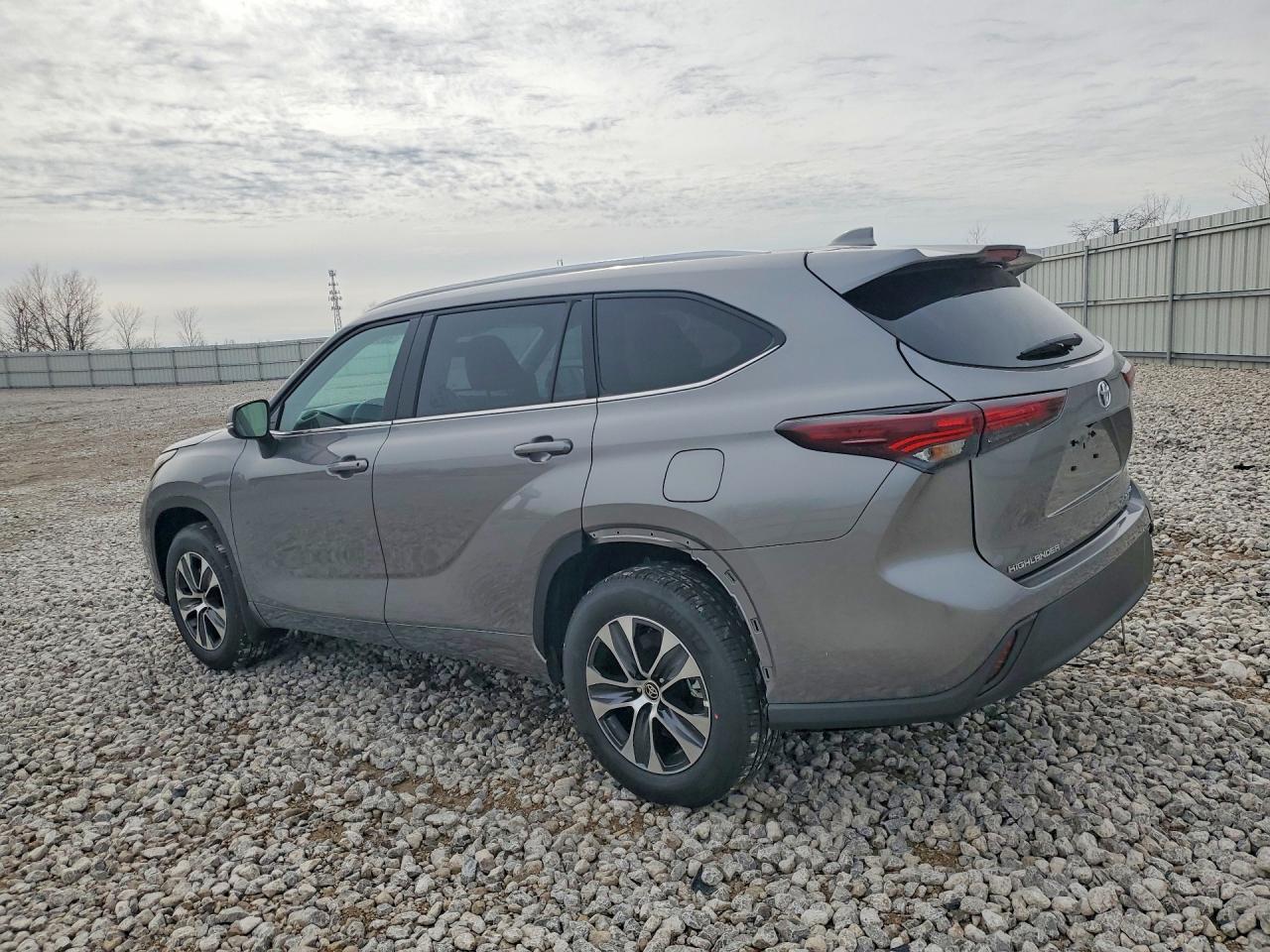 2026 TOYOTA HIGHLANDER