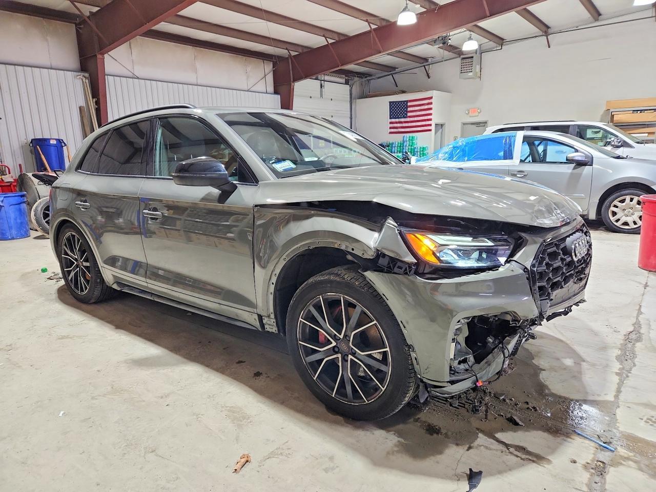 2024 AUDI SQ5