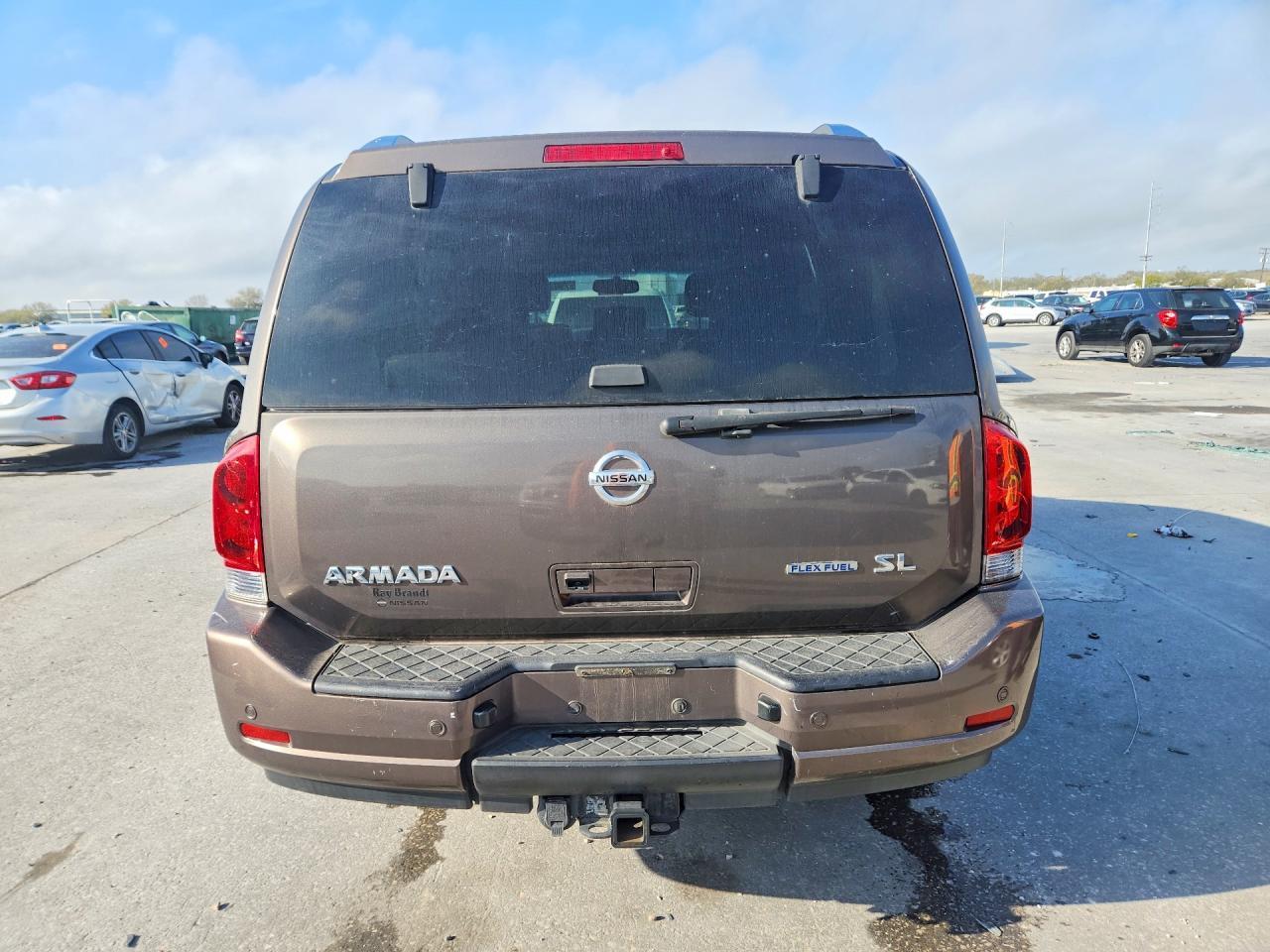 2013 NISSAN Armada