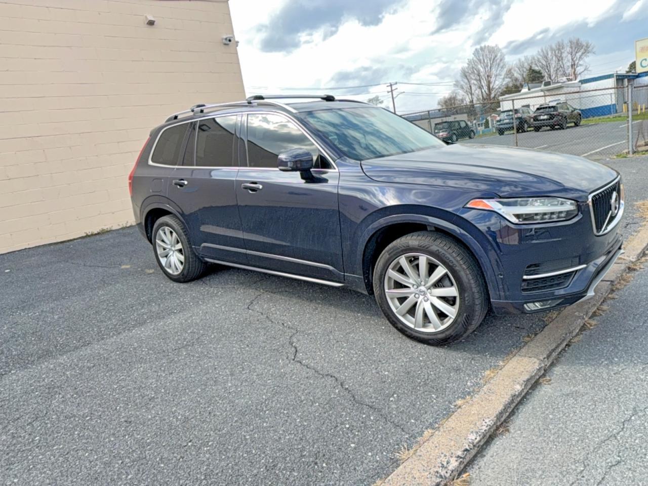 2016 VOLVO XC90