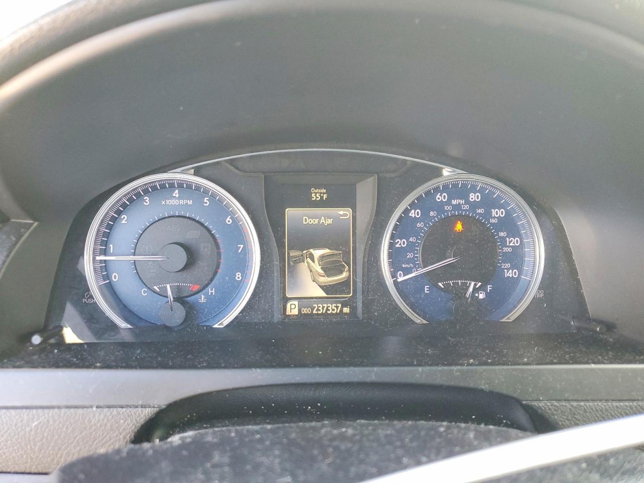 2016 TOYOTA CAMRY