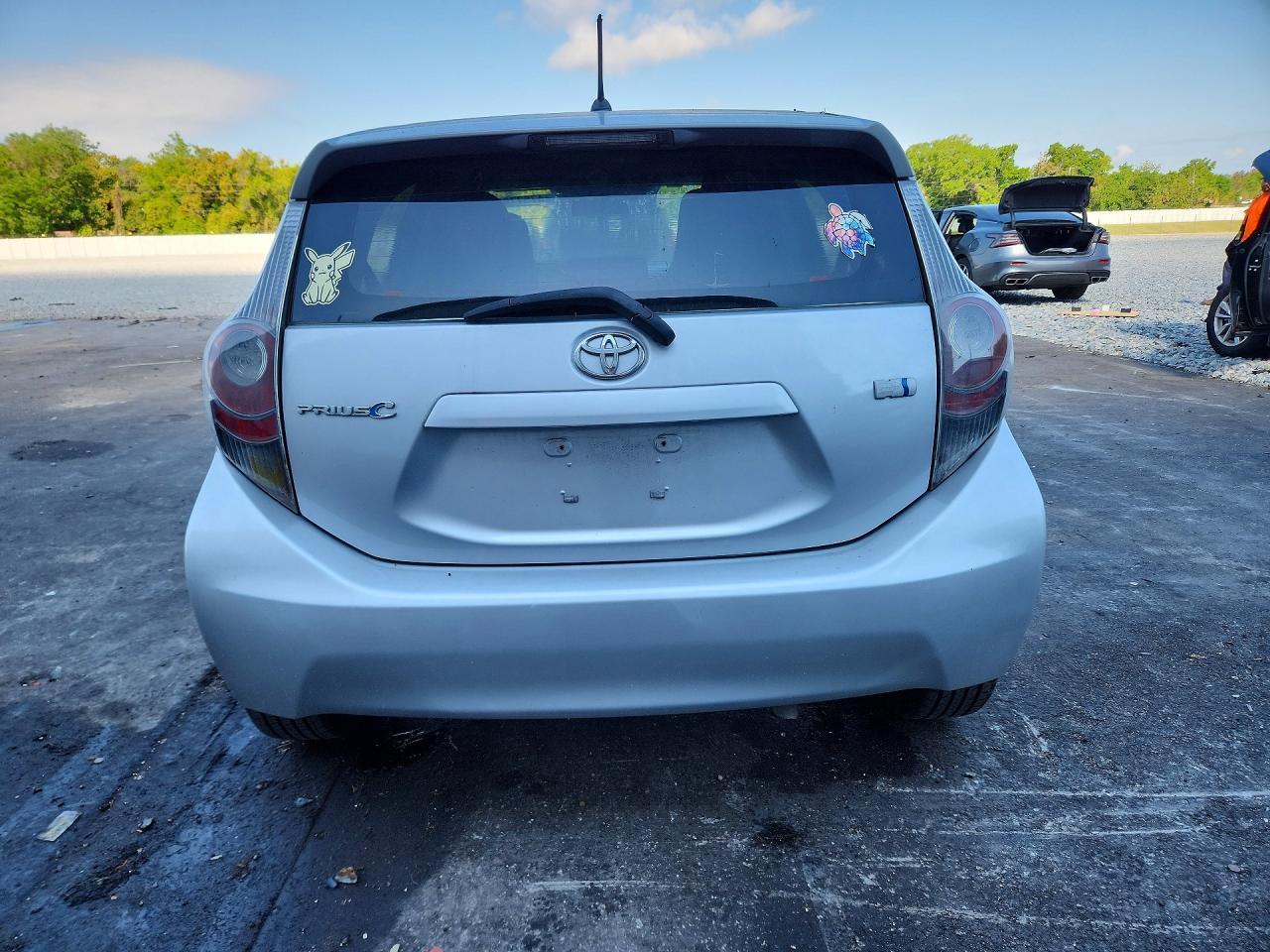 2013 TOYOTA Prius c