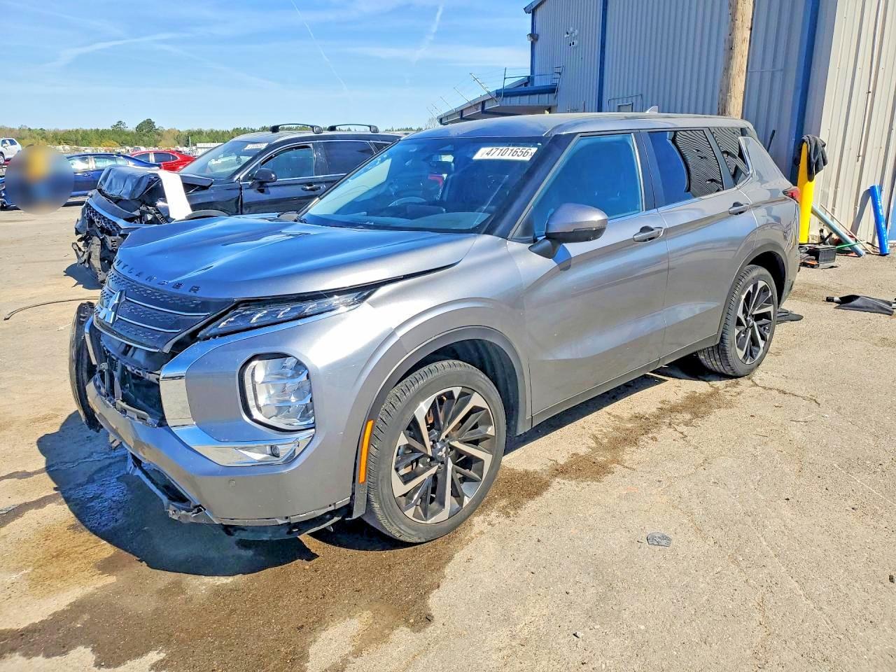 2023 MITSUBISHI outlander