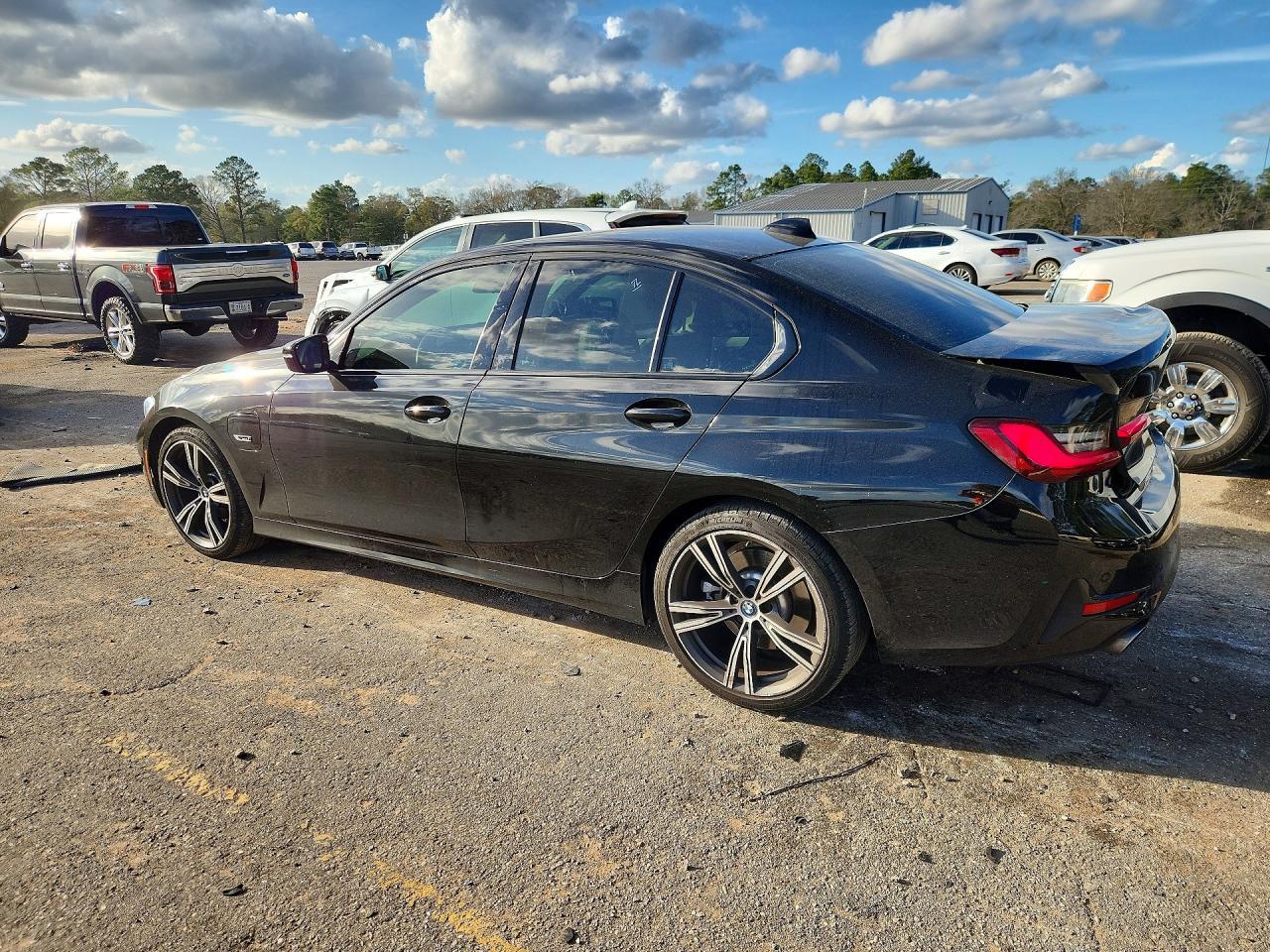 2022 BMW 3 SERIES