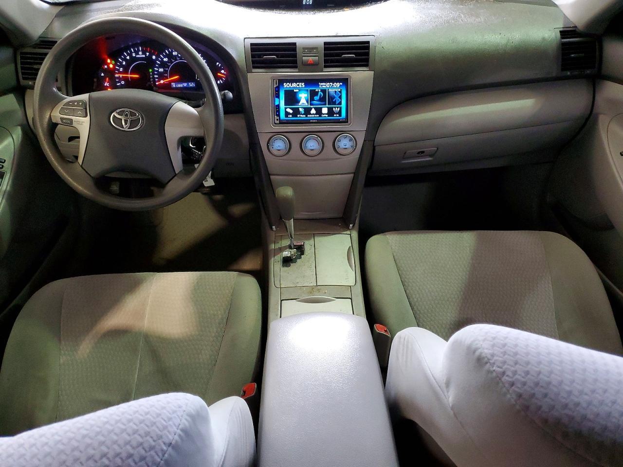 2011 TOYOTA CAMRY