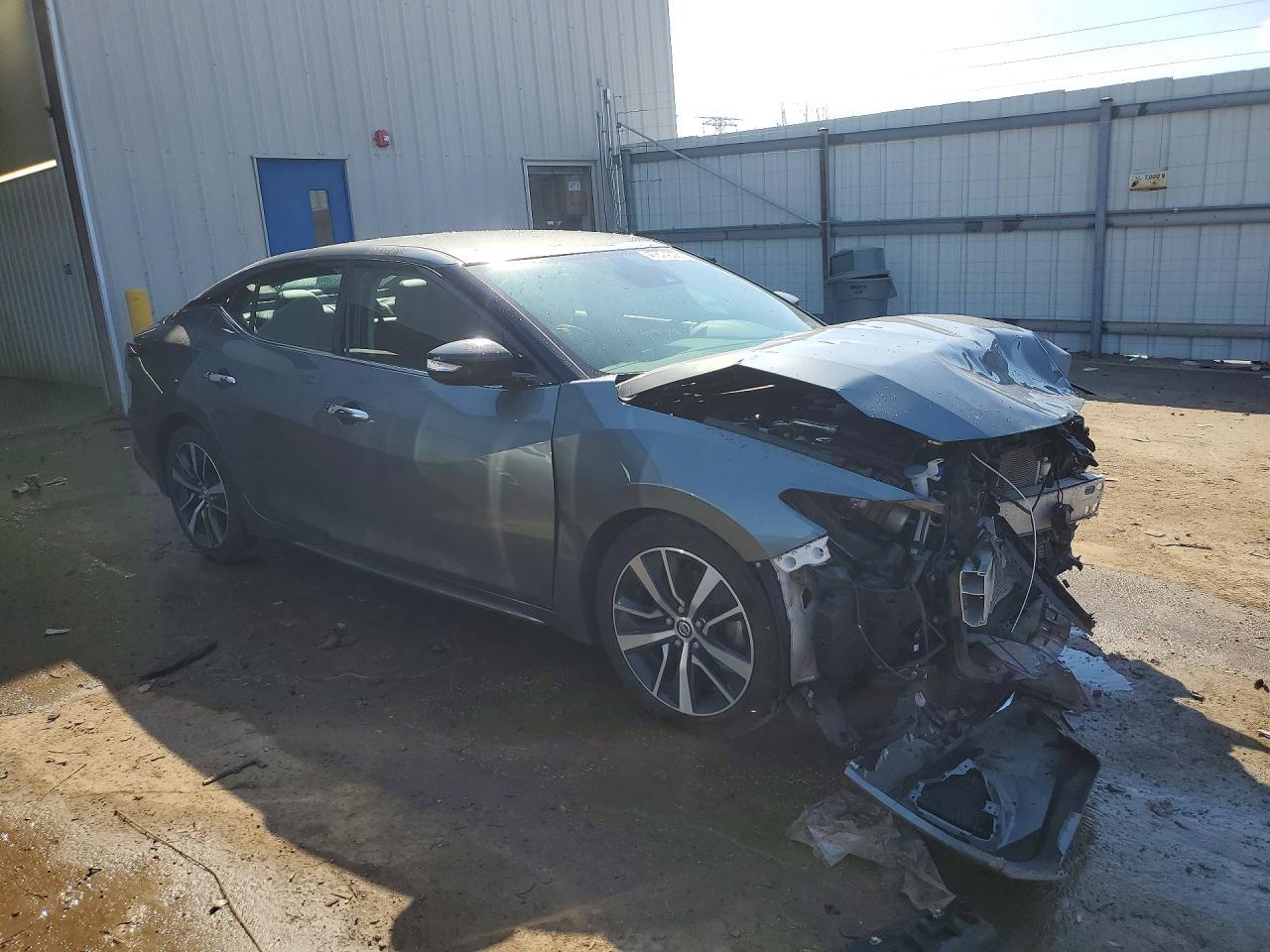 2020 NISSAN Maxima