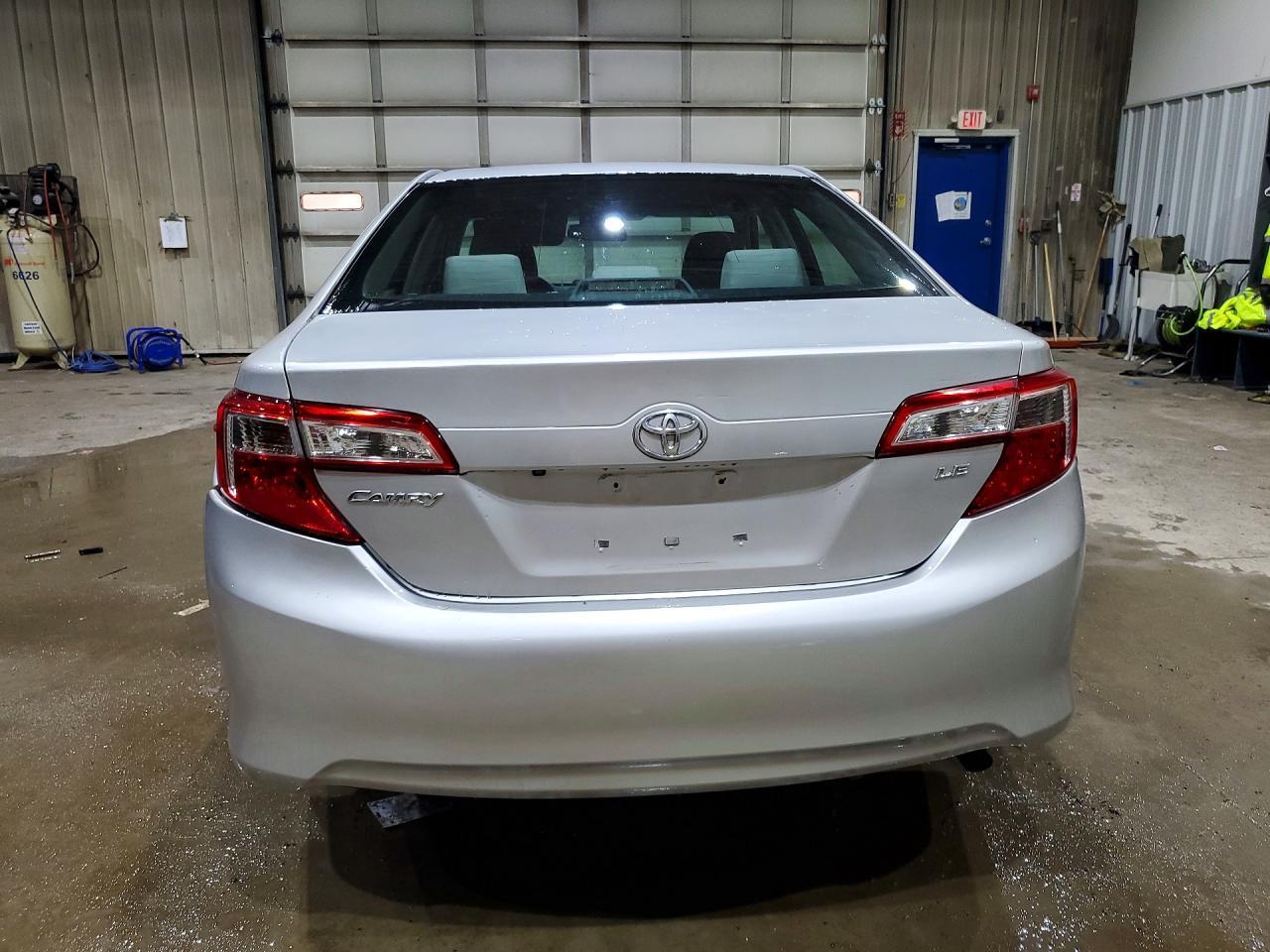 2014 TOYOTA CAMRY