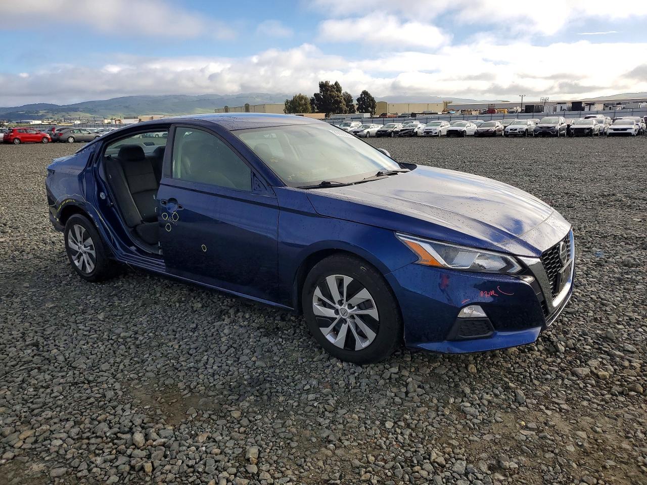 2020 NISSAN ALTIMA