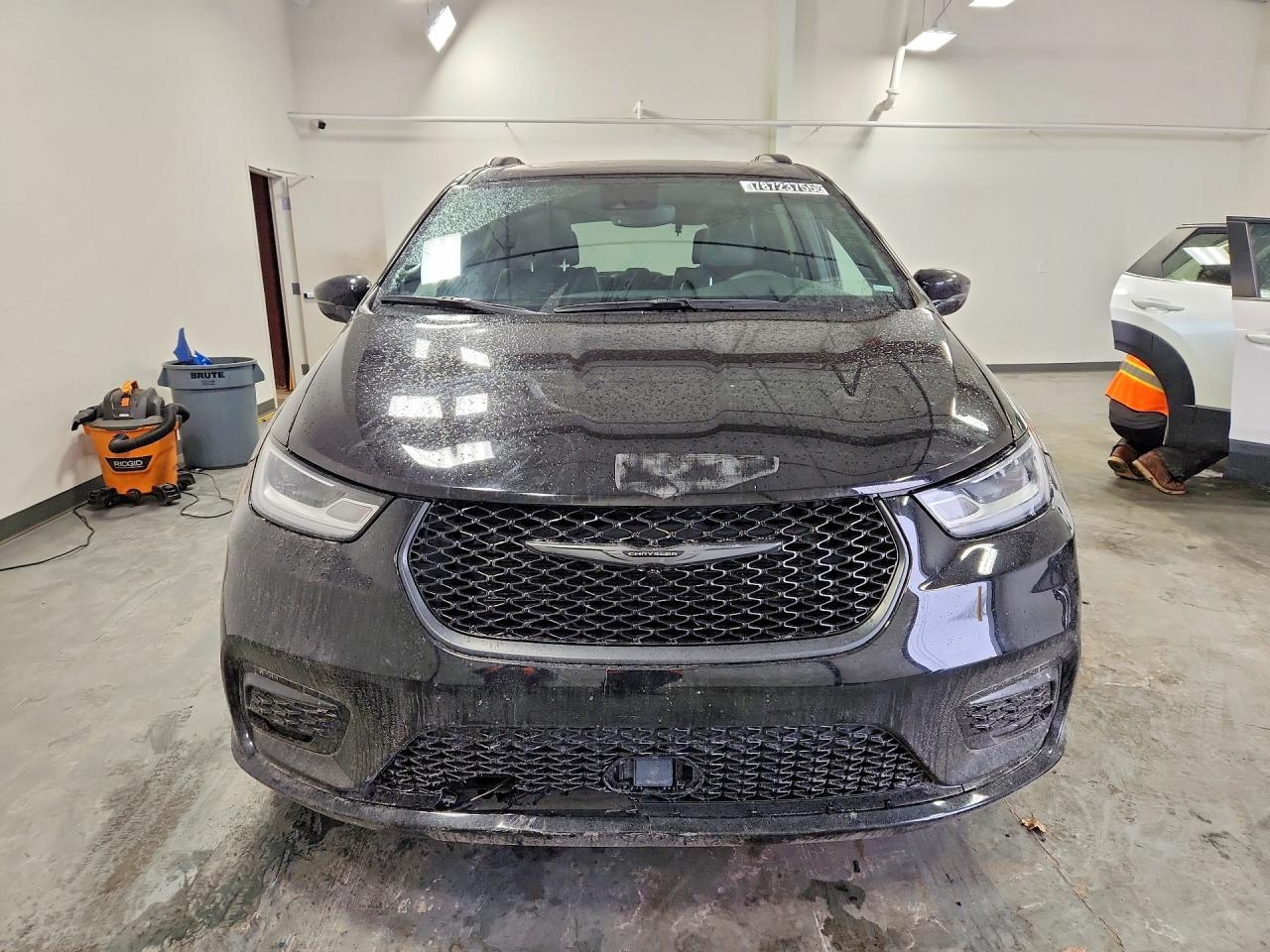 2025 CHRYSLER Pacifica