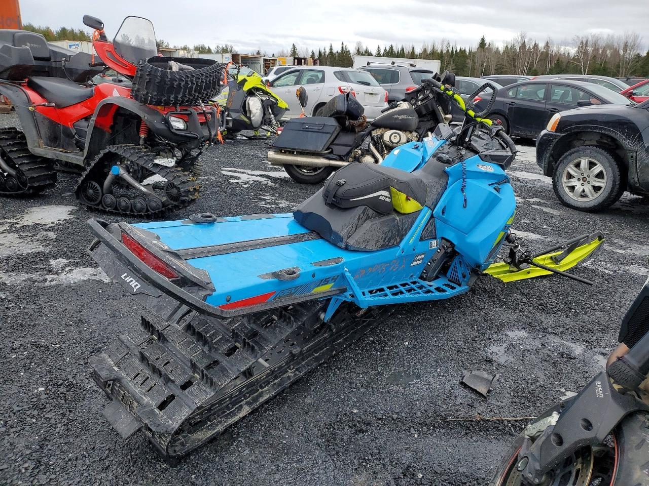 2018 SKI-DOO Summit X 850