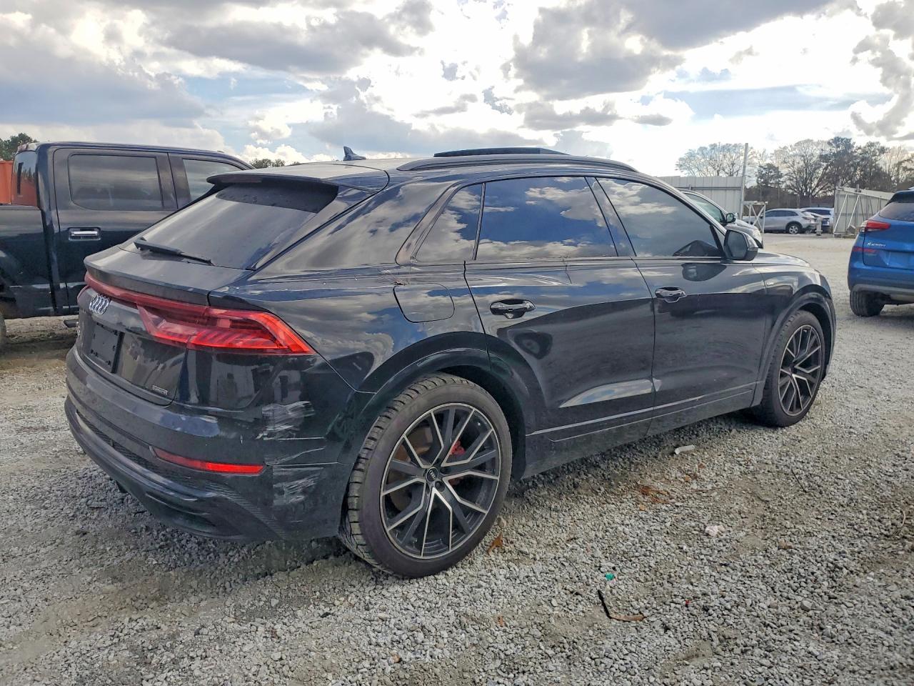 2019 AUDI Q8