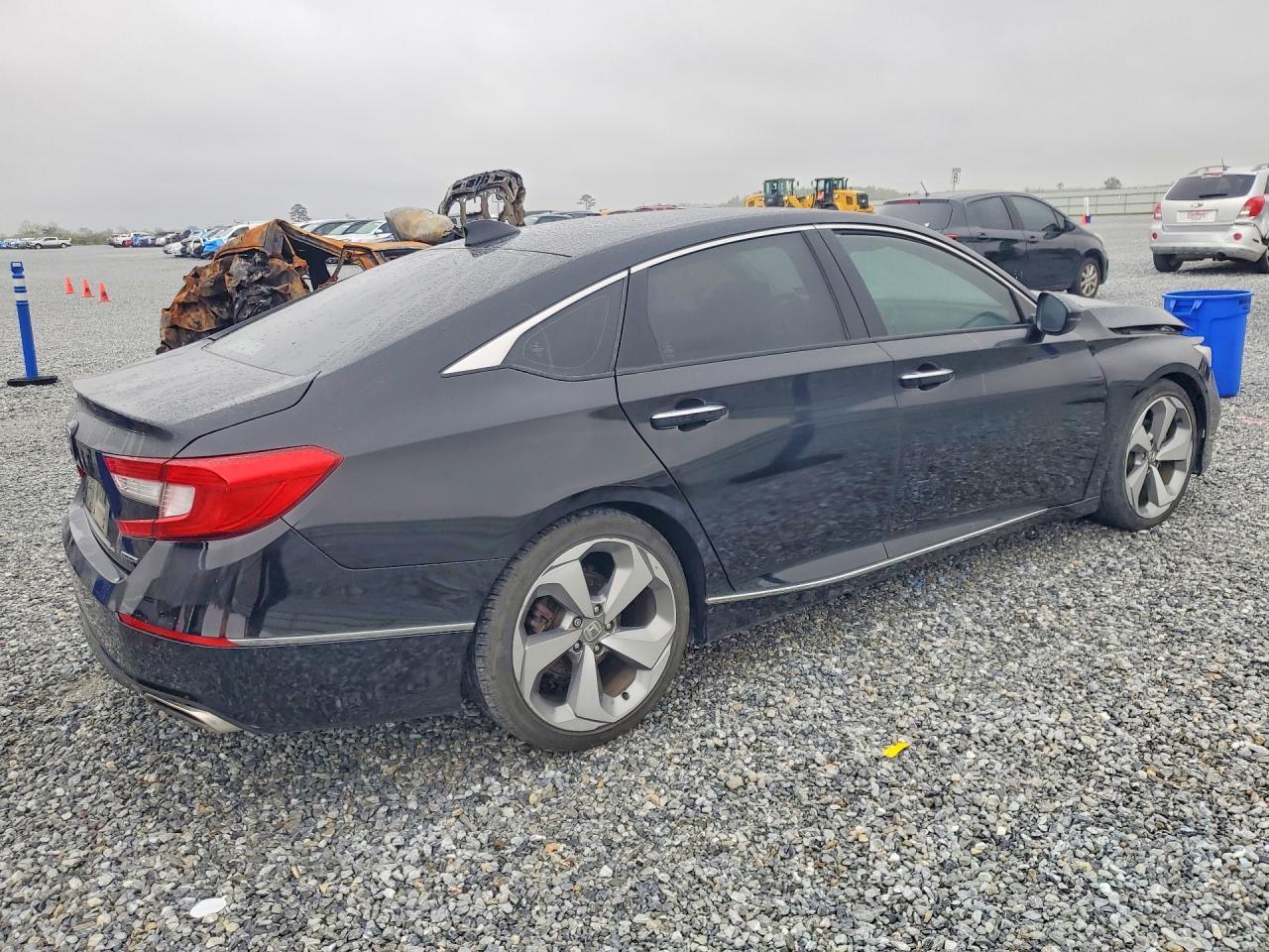 2018 HONDA ACCORD