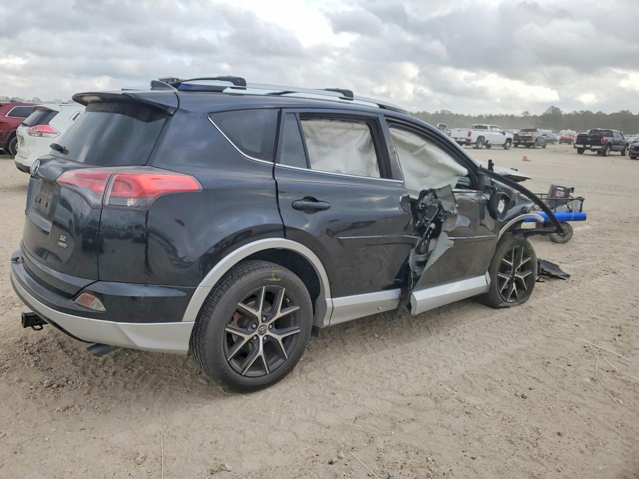 2016 TOYOTA RAV4