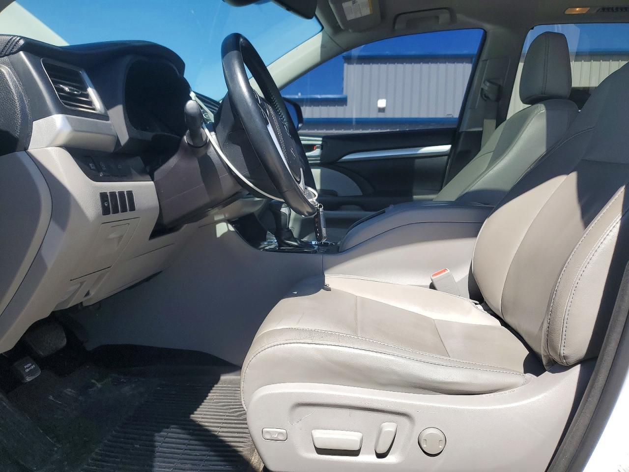 2018 TOYOTA HIGHLANDER