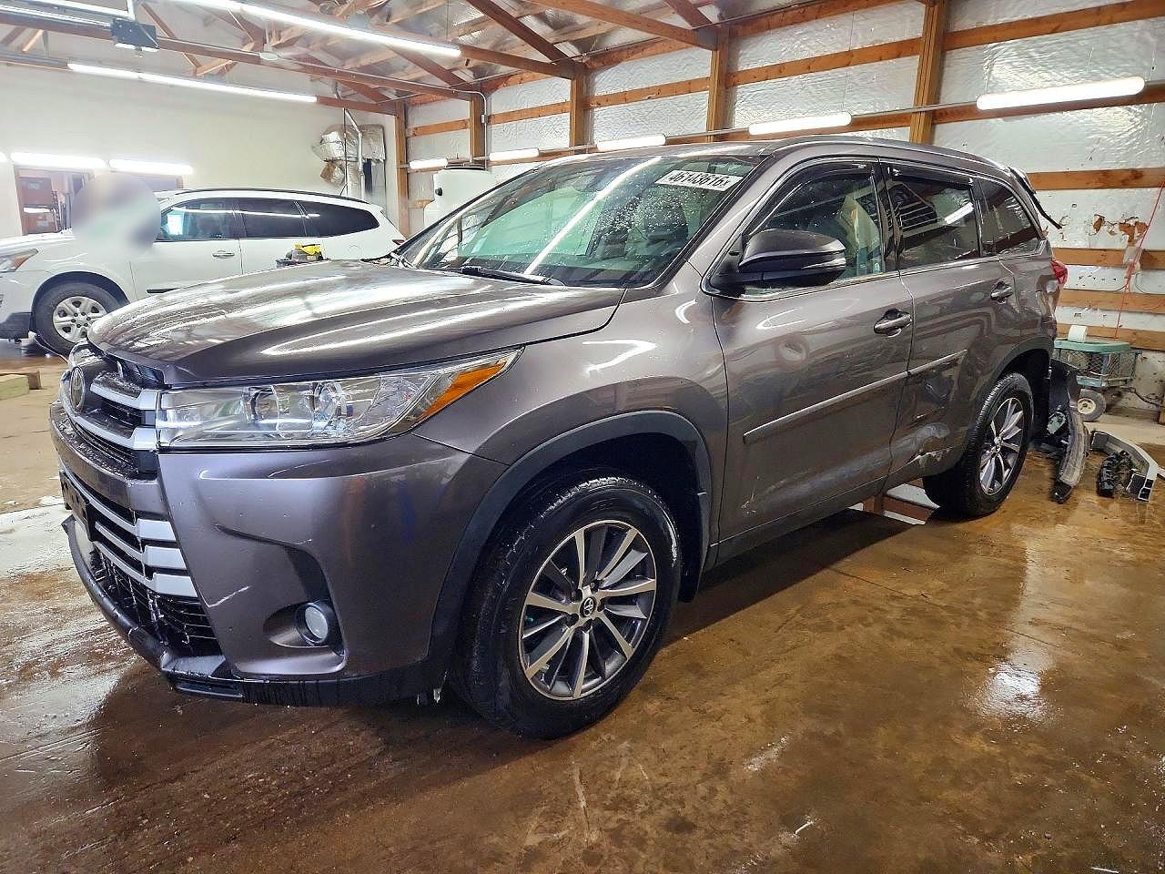 2019 TOYOTA HIGHLANDER