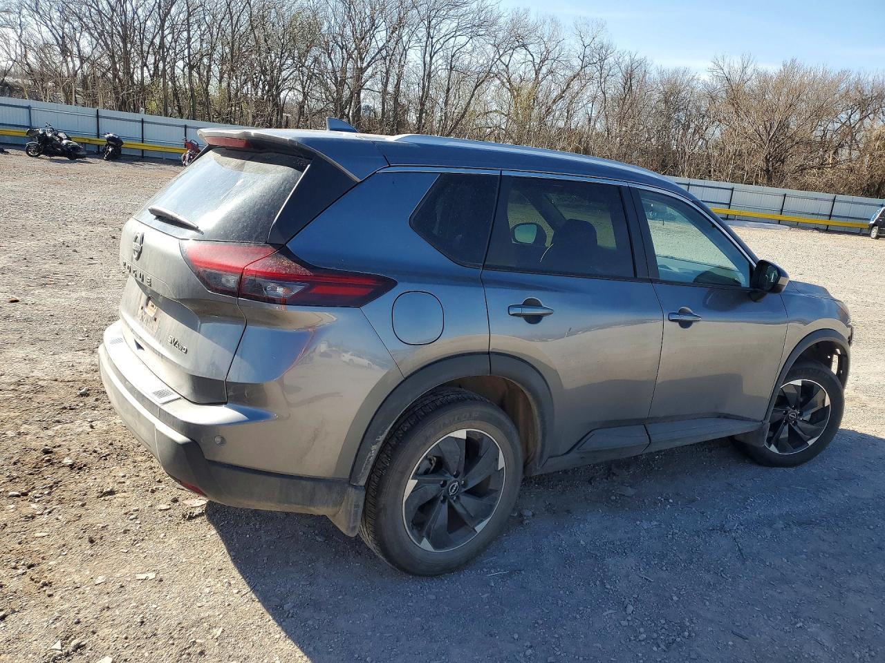 2024 NISSAN ROGUE