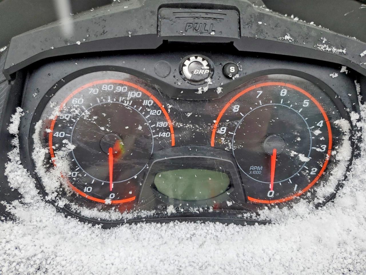 2015 SKIDOO RENEGADE