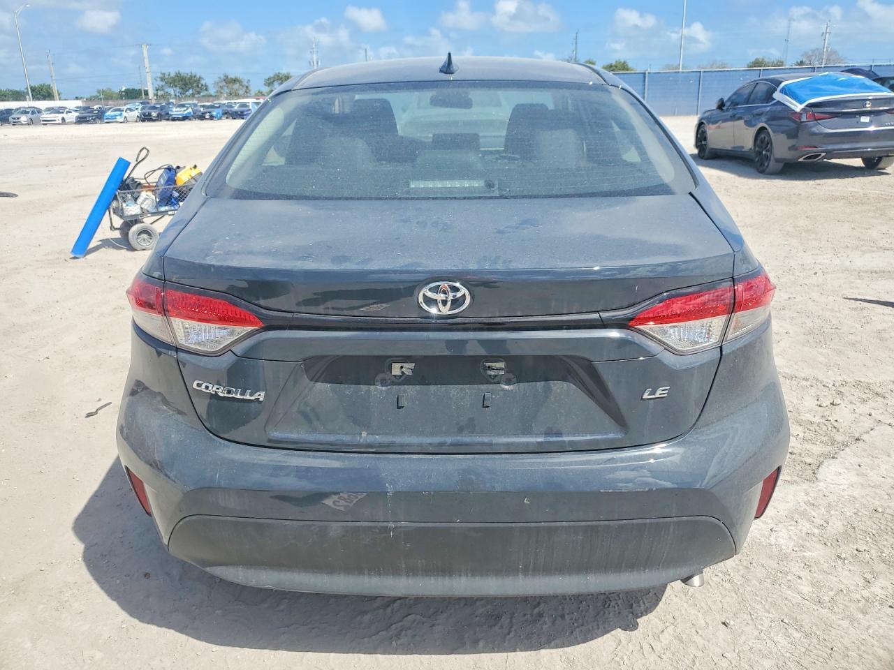 2025 TOYOTA COROLLA