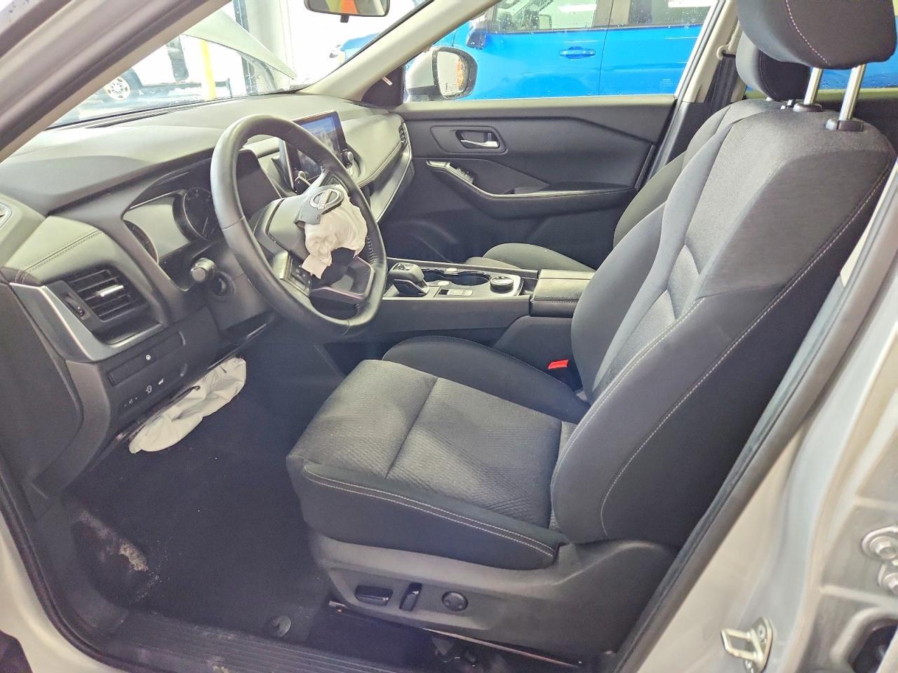 2025 NISSAN ROGUE