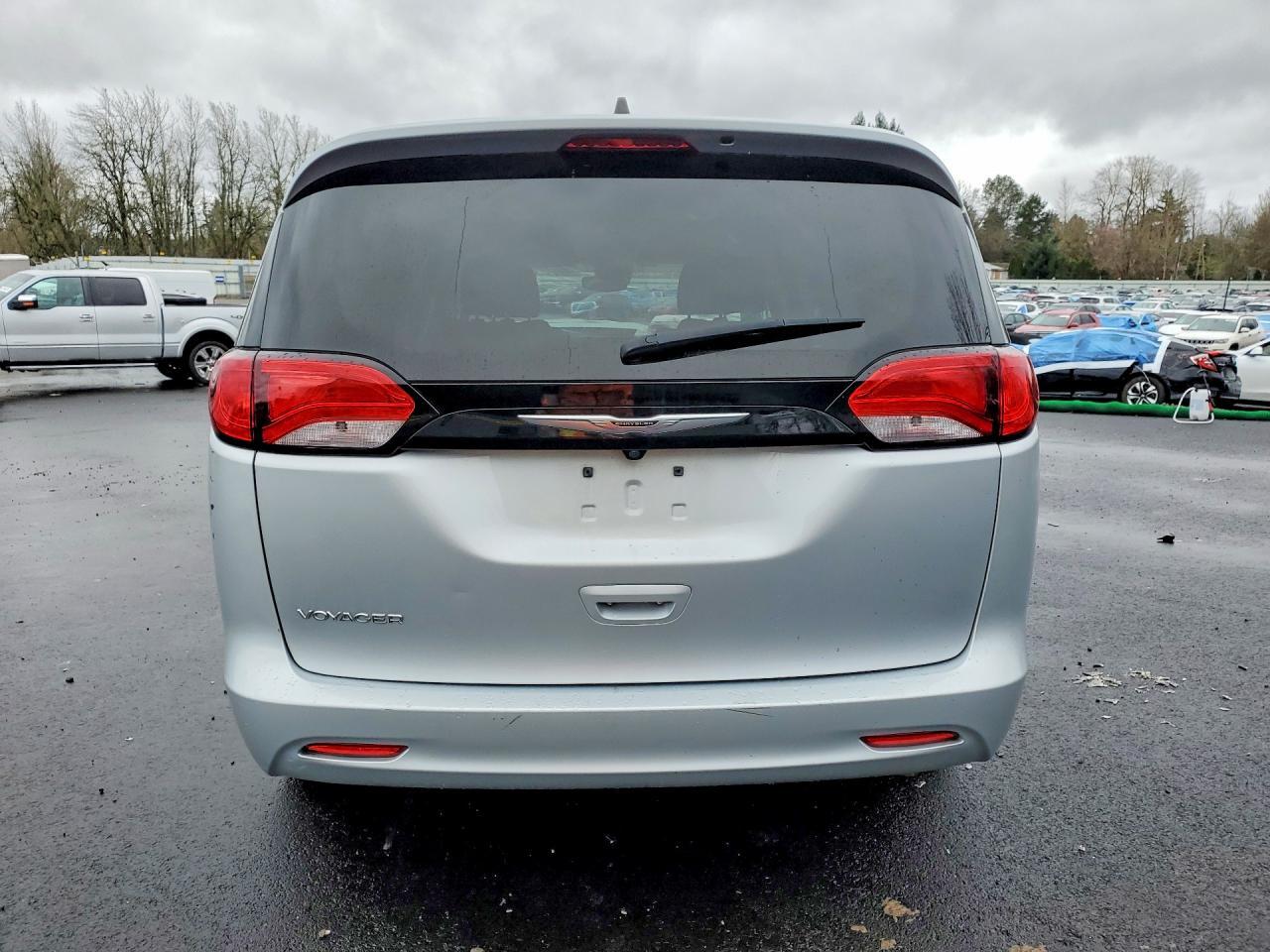 2023 CHRYSLER Voyager