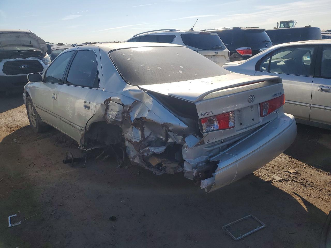 2001 TOYOTA CAMRY