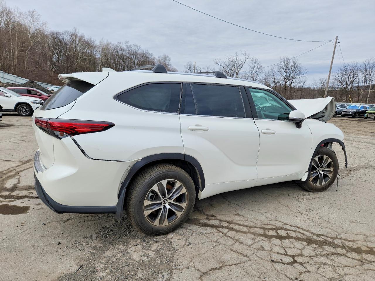 2020 TOYOTA HIGHLANDER