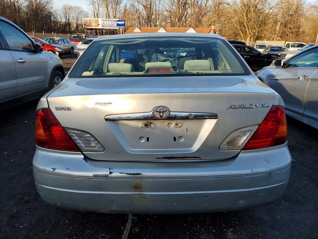 2002 TOYOTA Avalon