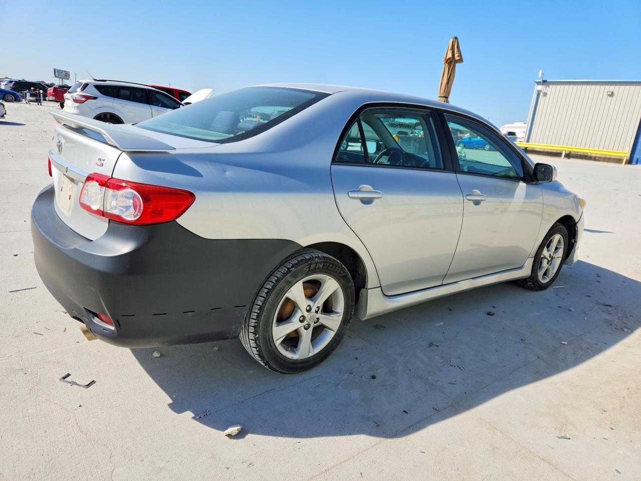 2013 TOYOTA COROLLA