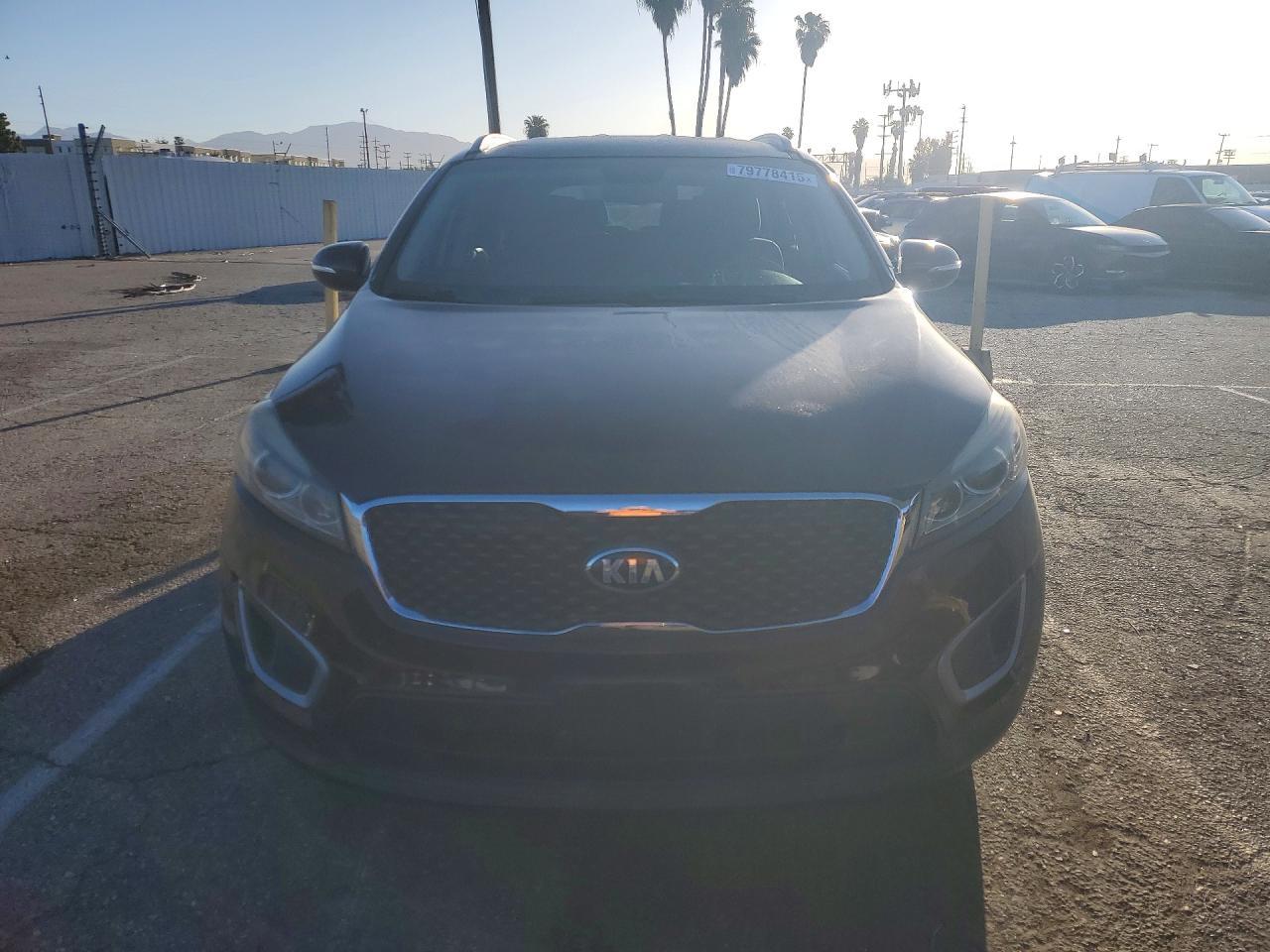 2016 KIA SORENTO