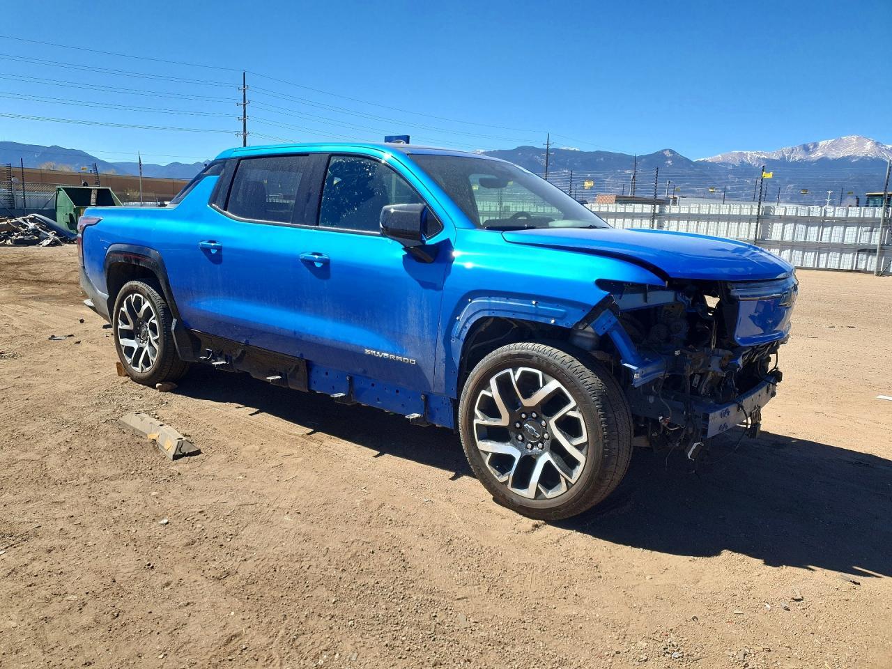 2025 CHEVROLET Silverado